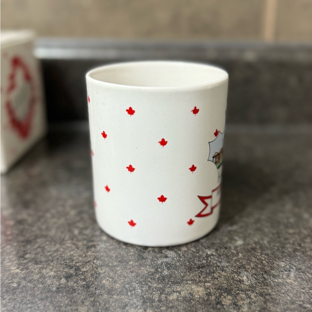 Canadian Collection Edmonton Mug With Box - Picture 4 of 10